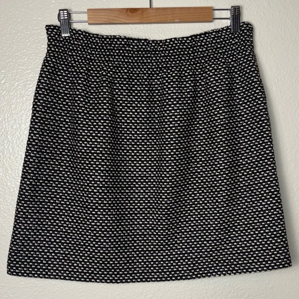 J.Crew Factory Sidewalk Skirt in Jacquard pattern black/white Woman's size 8